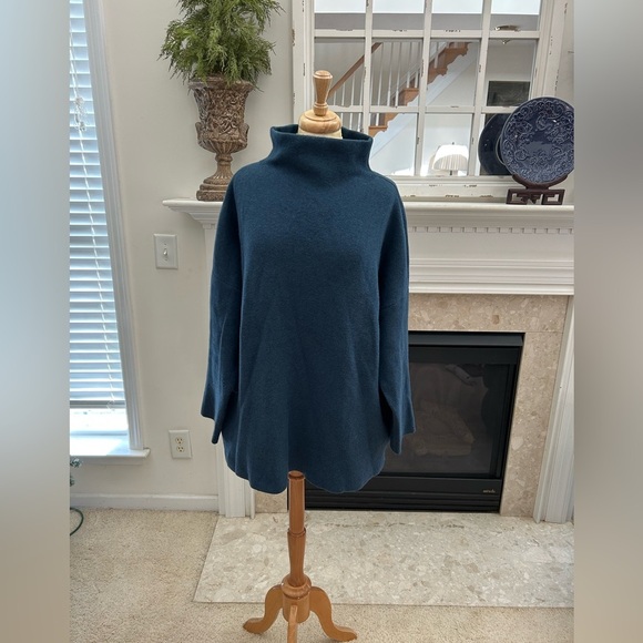 Women's J Jill Oversized Blue Turtleneck Sweater - Picture 1 of 6